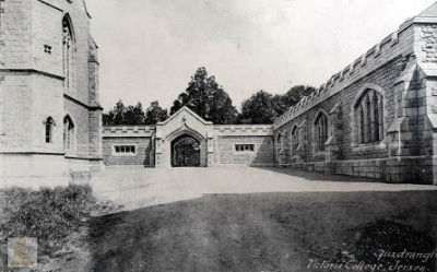 The quadrangle before the erection of the Sir Galahad war memorial