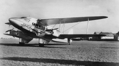 Giffard Bay, the first of the four-engine DH86 Express, to enter service. With an elongated nose, the operational aircraft was a far more beautiful aircraft than the DH84 Dragon, or even its own prototype