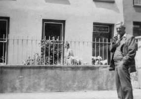 Walter Le Quesne outside 15 Pomona Road