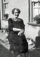 Theresa Gellender (1858- ) daughter of Charles (1831-1876) and Ellen Grimshaw (1834-1924), married David Le Lievre