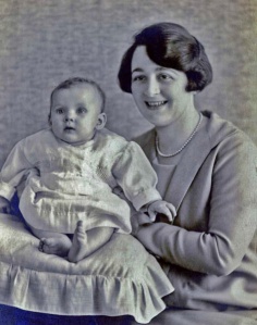 Elizabeth Rosemary Labey (1925-2002) with her mother Edith. Elizabeth married Roy William Mann