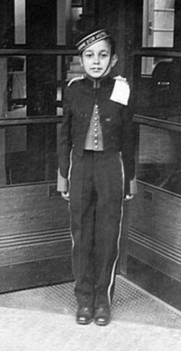 Bernard Mc Dermott (1924- )