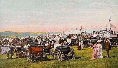 A race meeting on Grouville Common - 1912