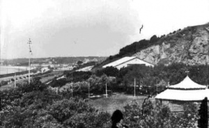 The southern end of Westmount, with West Park Pavilion below and Triangle Park bandstand in the foreground