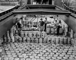 Loading a potato boat