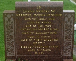 Riou - Mont a l’Abbe cemetery