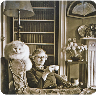 Sark's Seigneur, Dame Sybil Hathaway