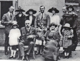 John Renouf and family in c1923