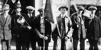 Young Frenchmen report to the French Consul in Library Place in October 1914 prior to leaving the Island. They are from the ‘Classe 1915’, which designated the year they would become liable for military service.