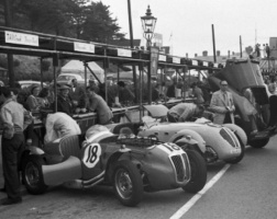 Not 1951-52 as shown by Jersey Archive, but the last Formula One race in 1950 ...