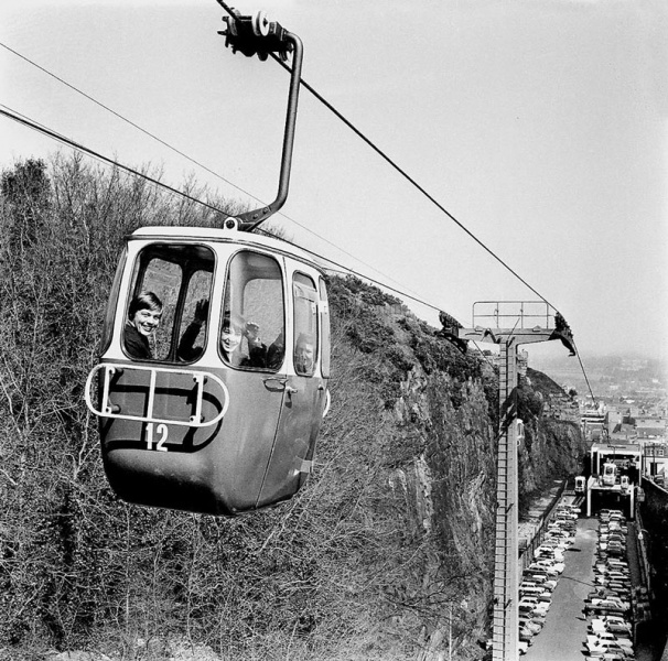 File:A16CableCars1.jpg