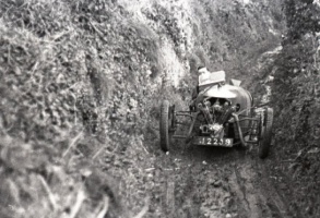 Reliability trial, 1936 - Evening Post photograph
