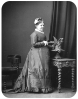 An unidentified Mrs Shaw, photographed around 1880 by Ernest Baudoux
