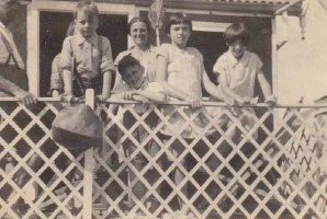 Le Quesnes and Huberts at Le Bourg