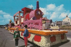 A float depicting a steam train
