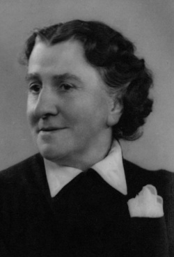 Mary Ann Syvret Le Gresley (1883-1975) (St O), daughter of John Francis and Mary Ann Syvret