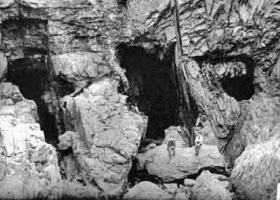 Three caves side by side at Crabbé