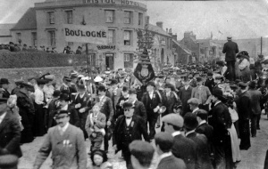 On the Esplanade in 1907