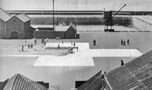 Another cross on the New North Quay