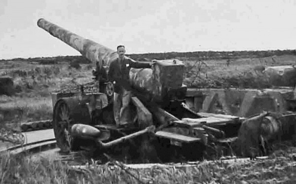 Major Sargent at a gun installation in 1945 ...