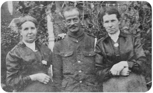 Louisa and Alice Le Mottee and Frank Virgo