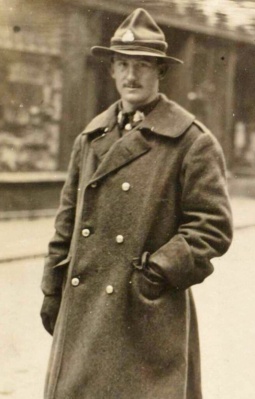 Private H. Fulford of 2nd New Zealand (Otago Infantry Battalion) on leave in February 1917.