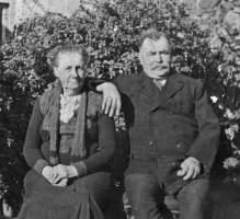 Mary Jane Mourant (1862-1938) m John Thomas Gunney, d of Thomas Jean (1835-1902) and Jane Elizabeth Dixon