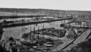 A general view of the Harbour in 1895
