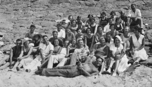 Sandringham Hotel sports day at La Pulente in 1933