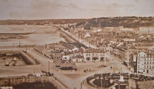 1895