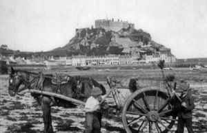 Another cart at Gorey from an early cine film