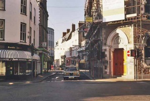 New Cut, and New Street beyond, viewed from Broad Street