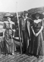 Doris Phillips, nee Renouf (1891-1972) daughter of John and Delahay, nee Wood, with her husband Harold George Phillips' parents Samuel and Harriett