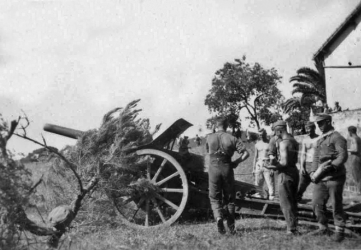 Field gun crew