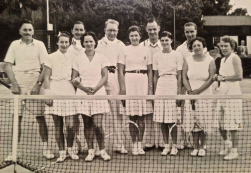 1930s bank tennis team