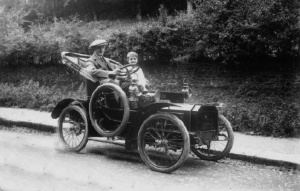 An early motor car photographed by Francis Foot