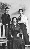 Thomas Pallot with his wife Gladys and mother Marie Rose Desiree Dubois, nee Cocquelin