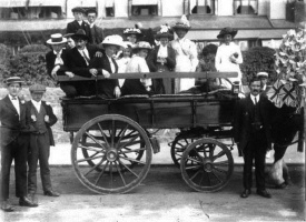 A 1913 outing in a van