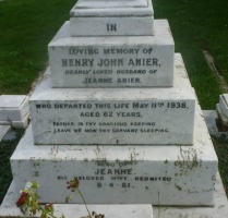 Mont a l’Abbe cemetery