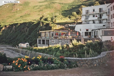 Water's Edge Hotel, Bouley Bay