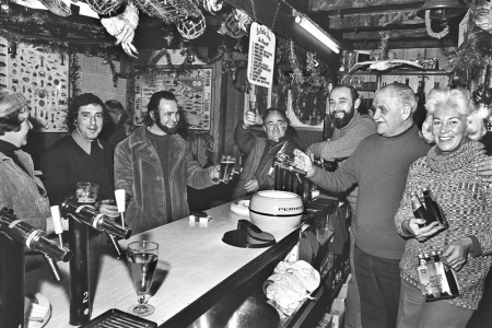 Bert Langford and Doreen Le Quelenec with their regulars in 1976