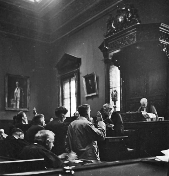 File:W24RoyalCourt1946f.png