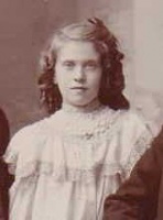 Olive Joslin Kitts, aged ten in 1905