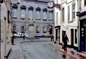 1976 view through Peirson Place to the Square