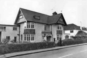 The Laurels Hotel, Route du Fort