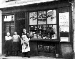 Shales, cutler, at No 14