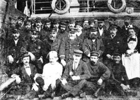 Captain Gregory and his crew in 1904