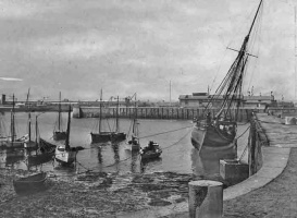 The corner of the English Harbour looking towards the New North Quay