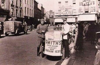 Buying an icecream at Charing Cross