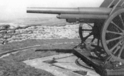 A 10.5 cm field gun at Hohe 266